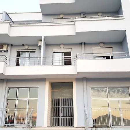 Appartement Ideal Albania *